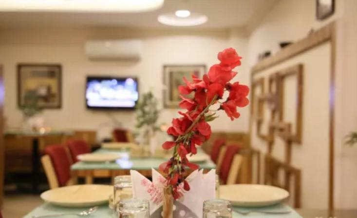 Hotel Gk Palace Бхопал Экстерьер фото
